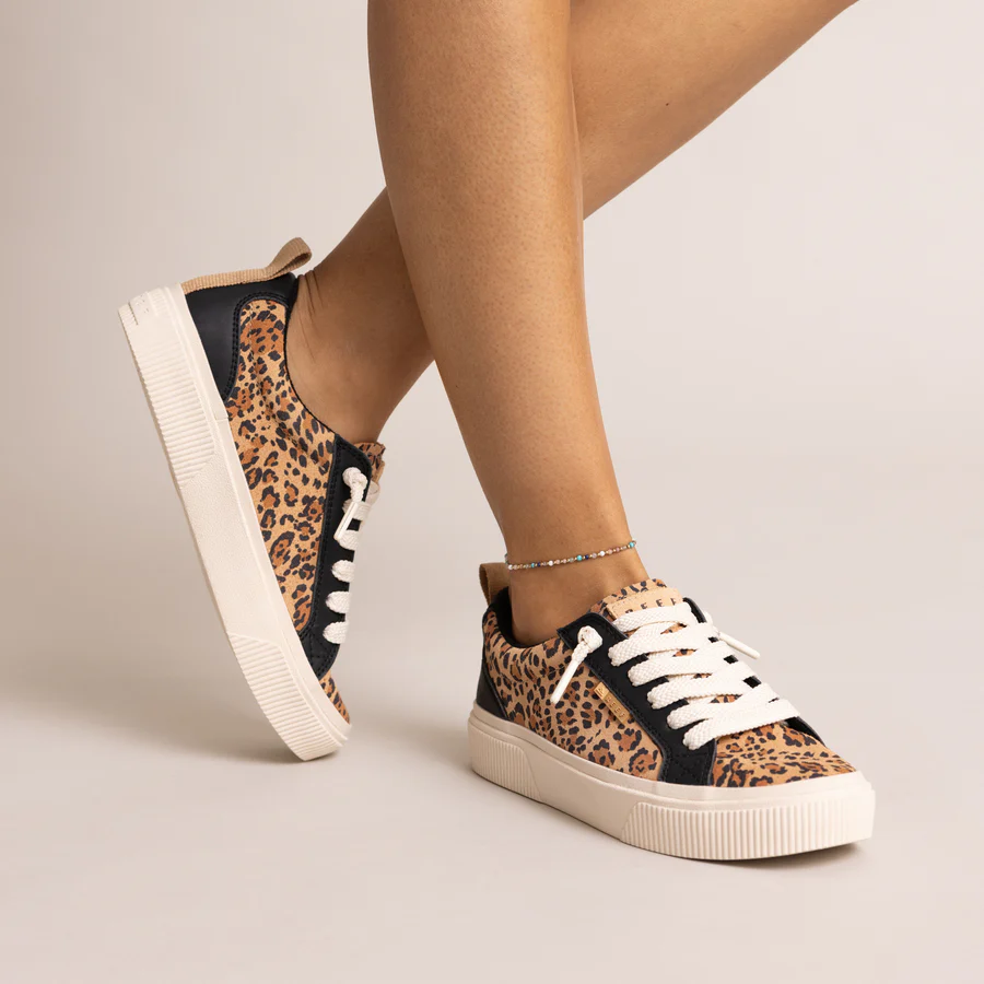 CJ7216_Lay_Day_Dawn_LEOPARD_SUEDE_4250-1000x1500-f088c9f_1_1.webp
