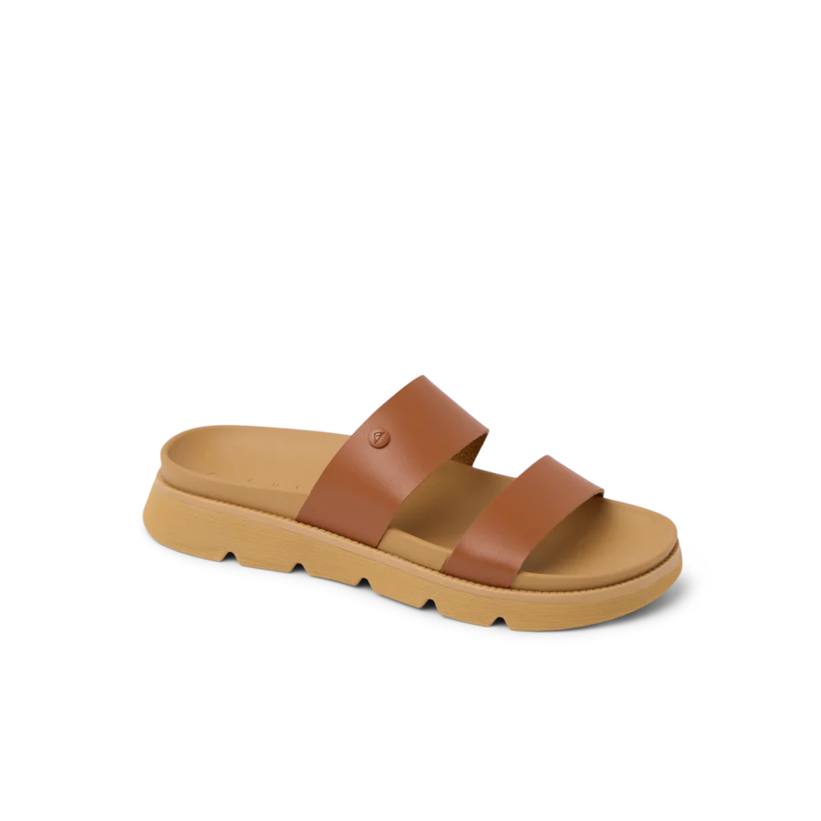 CJ7371_VISTA_LUXE_THEA_LEATHER_BROWN_MAIN_SHADOW-900x900-c4cc11b.webp