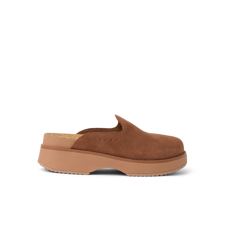 CJ8748_VISTA_SKYE_WALNUT_SUEDE_RS_SHADOW-900x900-c4cc11b_1.webp