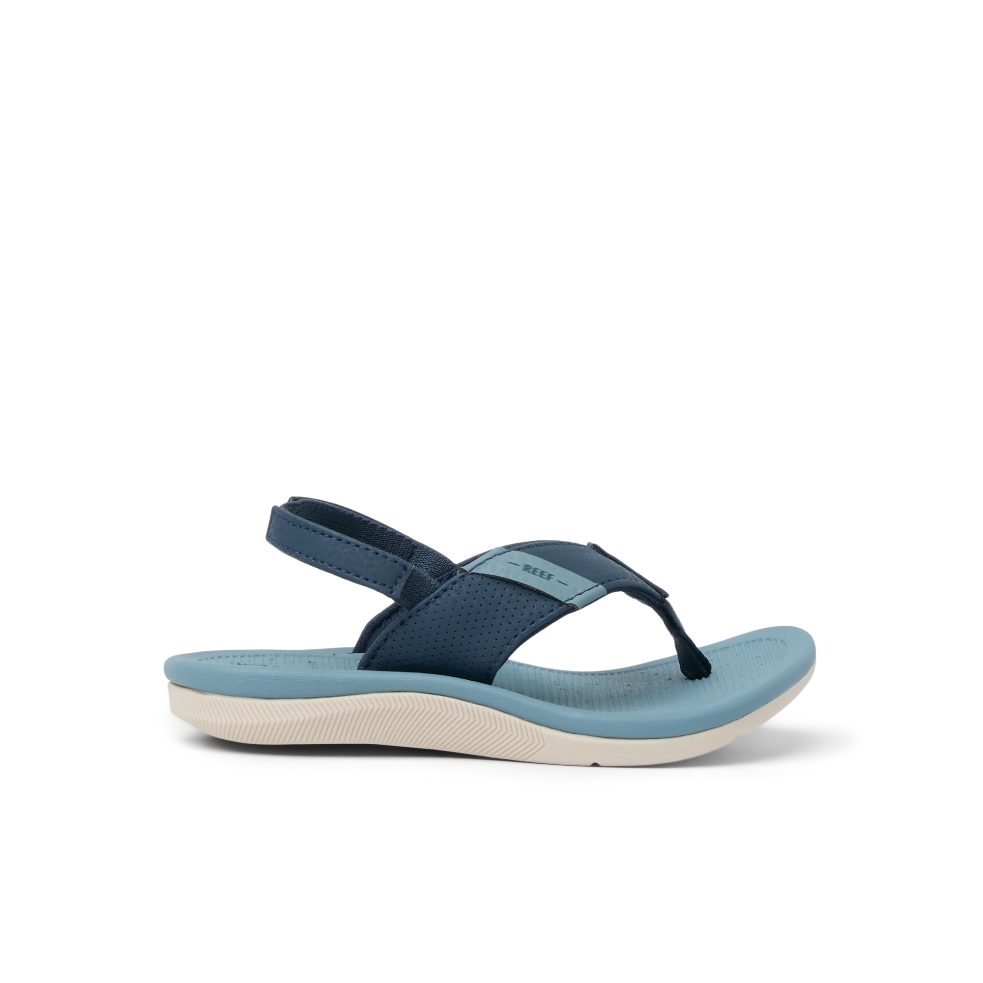 CJ9468_LITTLE_SANTA_ANA_BLUE_FADED_BLUE_RS_SHADOW.webp